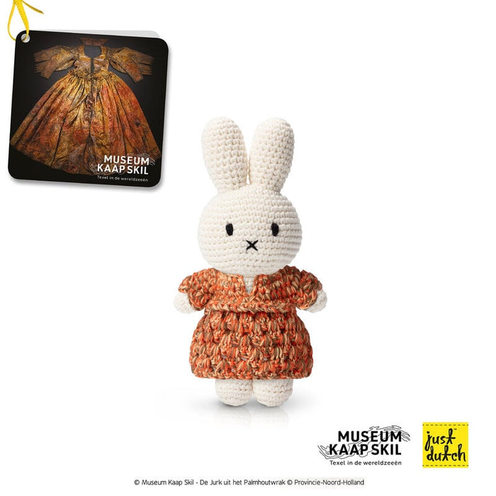 Miffy handmade and her kaap skill
Dress