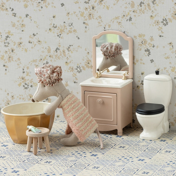 Toilet, Miniature