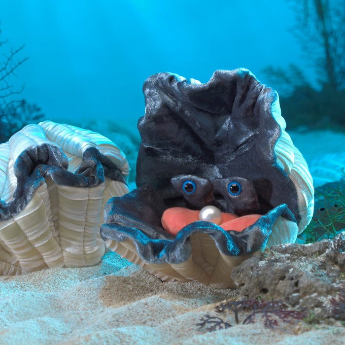Giant Clam Puppet / Palourde geante