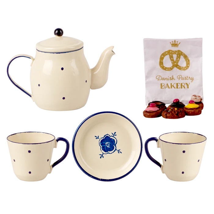 Tea & Biscuits for two