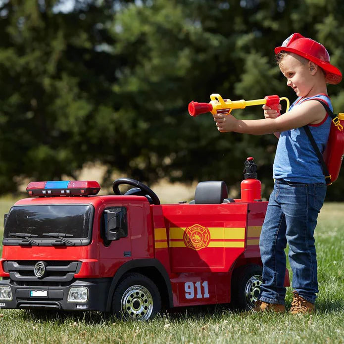Fire Truck with Simulated Fireman Equipment 12V